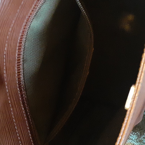 Vintage Fendi Leather Crossbody Bag - Picture 10 of 12